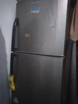 Kulkas 2 pintu panasonic