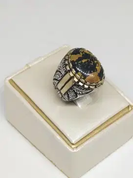 Natural Pirus Hitam