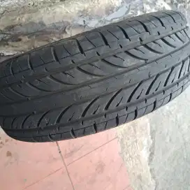 Ban 185 60 15 gt radial champiro gtx pro masih like new