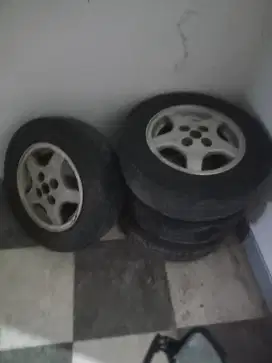 Jual ban velg ex lancer evo 3 ada 4 buah