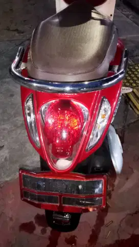 Di jual motor Honda scoopy