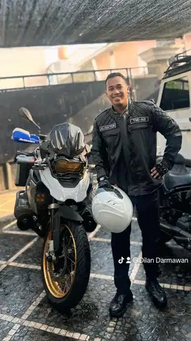 Ajudan/Aspri . Driver VIP