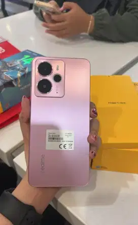 kredit handphone terdekat
