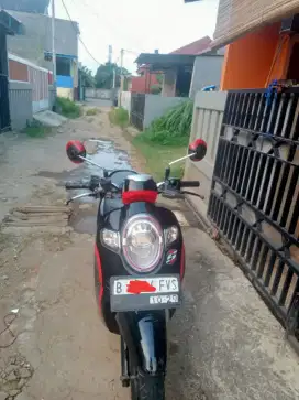 Scoopy 2019 surat lengkap pajak idup siap pakai