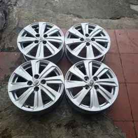 Velg yaris ring 15 original bisa tt