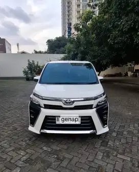 Toyota Voxy 2.0 AT
