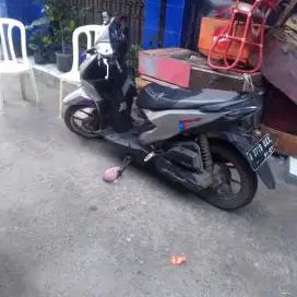 Honda beat deluxe
