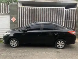 Toyota Limo 2014 Bensin