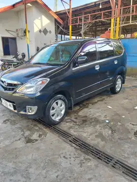 Daihatsu Xenia 2009 Bensin