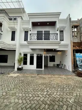Rumah 2 lantai klasik modern di area Bintaro