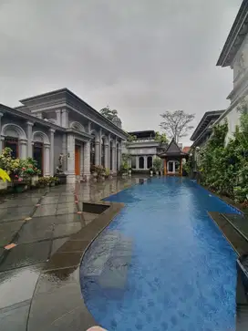 DIJUAL RUMAH VILA HARGA HANCUR TERJUN BEBAS FULL FURNISHE SENTUL BOGOR