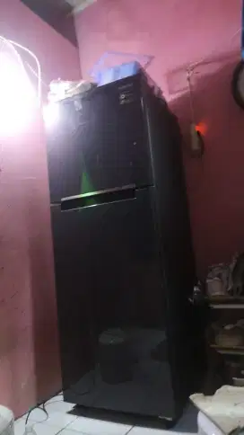 Kulkas 2 pintu merk samsung