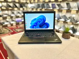 Laptop Lenovo Thinkpad X250 (second). 2 jutaan normal dan bergaransi