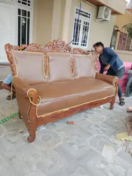 Kami bengkel perbaikn nya,jok jok sofa/kursi rusak,bisa kita ganti