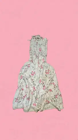 Baju pantai untuk wanita