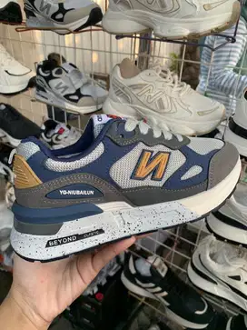 dijual sepatu,BU