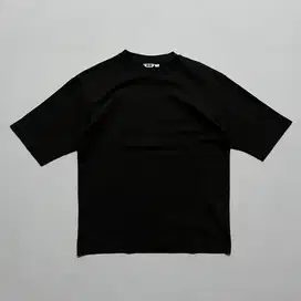 T-SHIRT UNIQLO AIRSM OVERSIZE KAOS BAJU HITAM ORIGINAL
