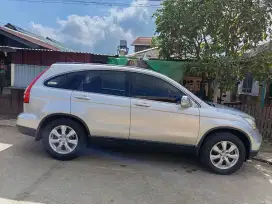 Di jual mobil honda crv 2010