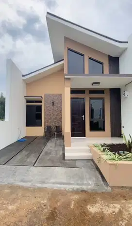 Rumah baru Cihanjuang dekat pemkot