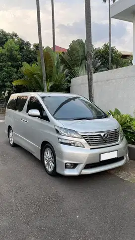 Toyota Vellfire Premium Sound 2.4 At 2009 Low KM