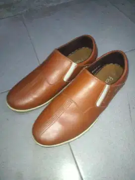 Sepatu fladeo pria