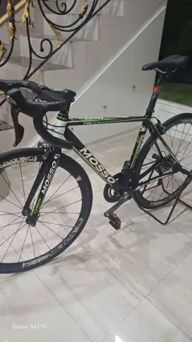 Di jual road bike mosso  assesoris full ultegra