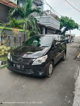 Toyota Kijang Innova 2012 Bensin
