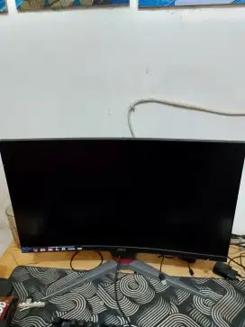 Curve Monitor gaming AOC 24inc