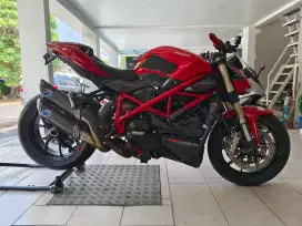 Ducati Street fighter 848 Harley tmax xadv