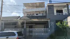 Di jual rumah lokasi strategis  dalam kota