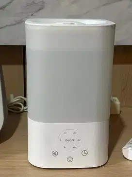 Air Humidifier warna Putih