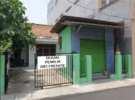 Jual cepat Rumah 2 muka  ( Hadap Depan Jl Cempaka sari 2 dan Belakang