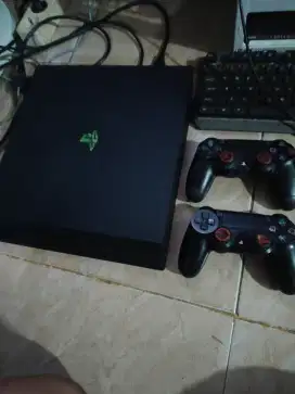 PS4 Pro 1tb + 2 Stik Ori Mesin + Games Digital