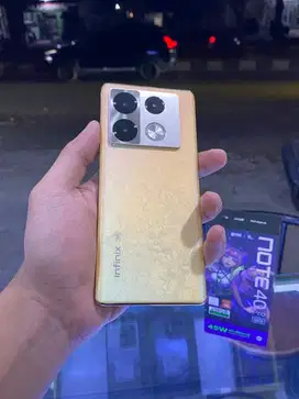 INFINIX NOTE 40 PRO 5G Ram 8/256, Kondisi Mulus, Lengkap, Bergaransi.