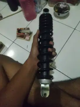 Shock copotan  motor saya vario125 gen 2 pemakaian 1hari dari dealer