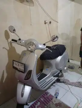 Piaggio Vespa LX 150