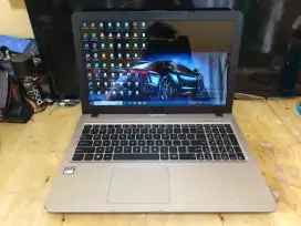 Laptop Asus X540YA AMD E1-7010 Radeon R2 Ram 2Gb / Hdd 500Gb Normal