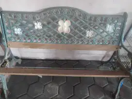 Dijual kursi besi
