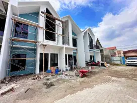 RUMAH 2 LANTAI GAPERTA UJUNG 300JUTAAN