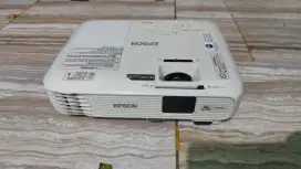 DIJUAL PROYEKTOR EPSON EB-X300 Siap Pakai,  BONUS TAS!!
