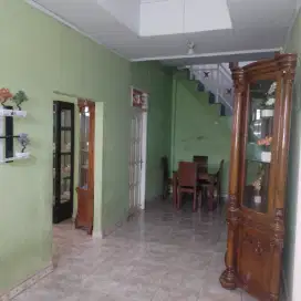 Dijual cepat rumah 2 lantai siap huni