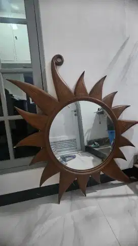 Dijual Cermin bingkai kayu jati unik