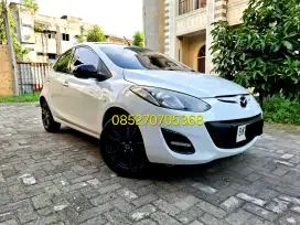Dp 15jt Mazda 2 HB AT Matic Putih 2013