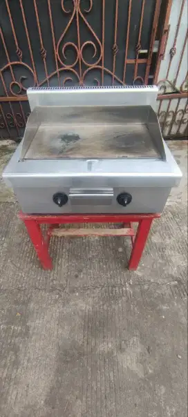Kompor Tepanyaki 
Ukuran 55x48x35
Unit normal