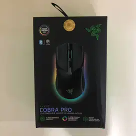 Razer Cobra Pro RGB Wireless Gaming Mouse Bonus Mousepad Razer Gigantu