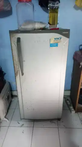 Kulkas toshiba 1 pintu