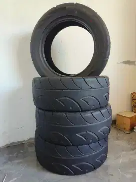 Ban mobil semi slick 195 / 55 r15 forceum exp sport