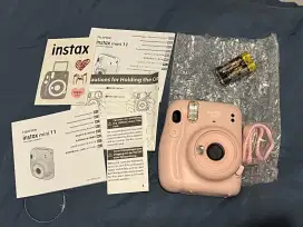Polaroid instax mini 11, New Old Stock