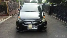 Honda Stream i-VTEC 2000cc AT Tiptronic
