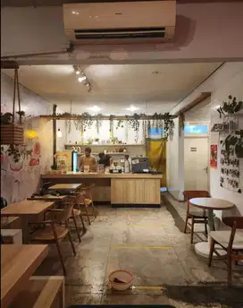 Disewakan Rumah utk Usaha Cafe/Resto di Gandaria Keb Baru Jakarta Sela